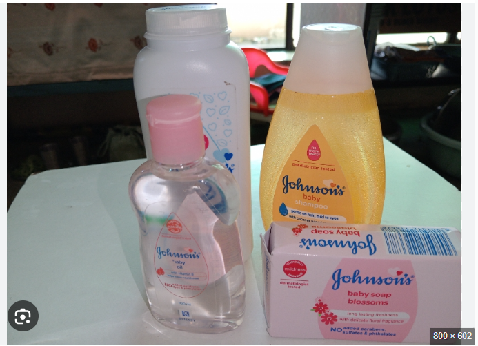Johnson's Baby 4-Piece Pack - Baby Shampoo / Talcum Powder / Baby Oil / Soap